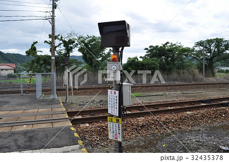 ＪＲ西日本　山陰本線　仁万駅 32435378