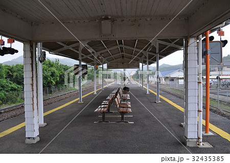 JR西日本 山陰本線 仁万駅 JR西日本 山陰本線 仁万駅 32435385