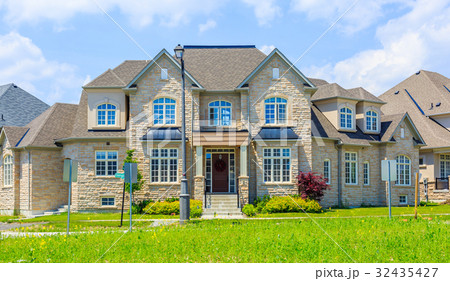 Custom built luxury house in the suburbs of Custom built luxury house in the suburbs of 32435427