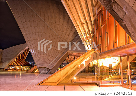 【シドニー夜景】　オペラ・ハウス　オペラハウス 32442512