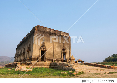 Old Buddha in Ancient Temple, 32444999