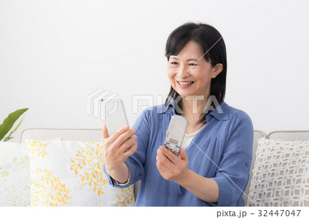 ミドル女性 ミドル女性 32447047