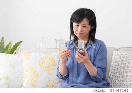 ミドル女性 ミドル女性 32447141