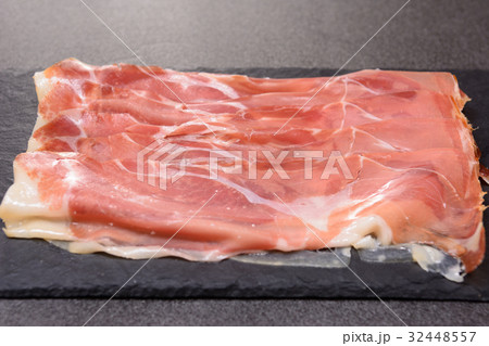 おいしい生ハム、ハモンセラーノ おいしい生ハム、ハモンセラーノ 32448557