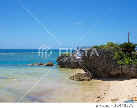 沖縄安座真ビーチ 32448576