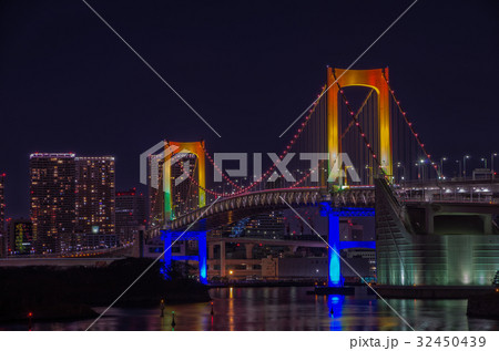 【東京夜景】　お台場　レインボーブリッジ 32450439