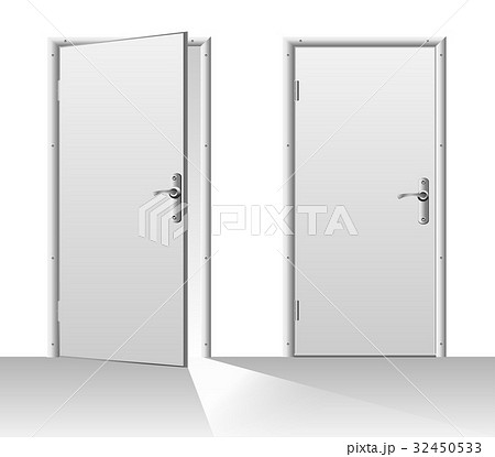 open and closed door 32450533