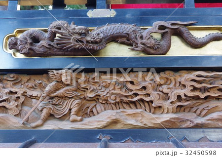 信州 松本の文化財 須々岐水神社の祭りの舞台 薄町町の舞台の彫刻 立川流彫刻の舞台(山車)は長野県宝 信州 松本の文化財 須々岐水神社の祭りの舞台 薄町町の舞台の彫刻 立川流彫刻の舞台(山車)は長野県宝 32450598