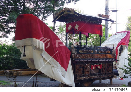 信州　松本の文化財　須々岐水神社の祭りの舞台　薄町の舞台　立川流彫刻の舞台（山車）は長野県宝 32450643