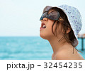 girl enjoys vacation on the sea coast 32454235