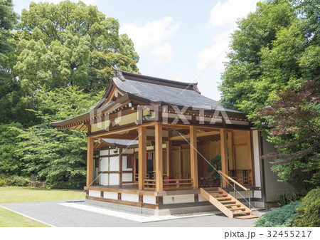 阿佐ヶ谷神明宮の能楽殿（東京都杉並区） 32455217