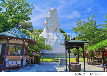 新緑の大船観音 32461220