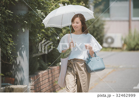 housewife housewife 32462999