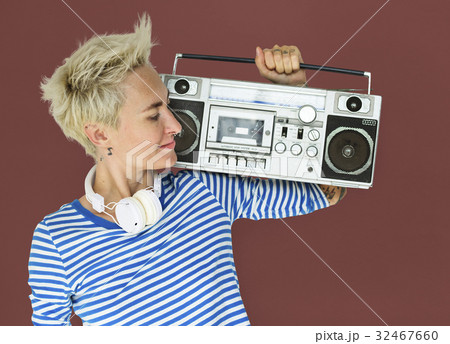 Caucasian Blonde Woman Headphones Jukebox Caucasian Blonde Woman Headphones Jukebox 32467660