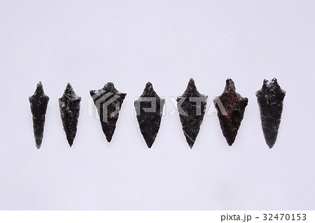縄文時代の矢じり 32470153