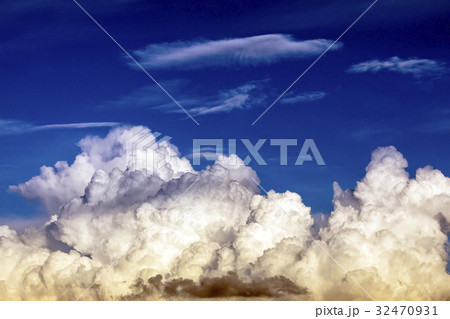 入道雲 32470931