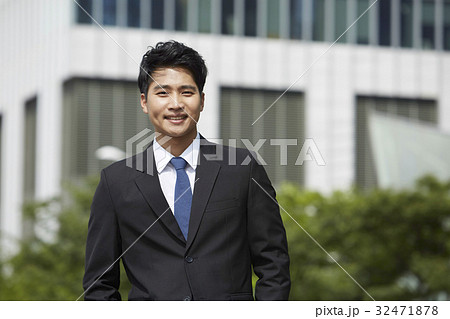 30代 ビジネスマン 楽しみ 32471878