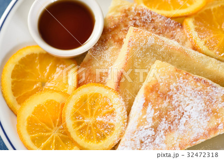 フレンチトースト 32472318