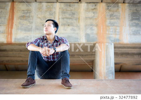 Hipster men backpack are enjoying a tour bridge. 32477892