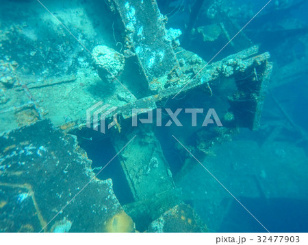 シュノーケリング スノーケリング スキューバーダイビング 32477903