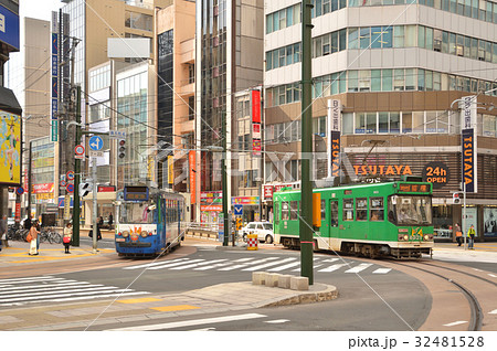 札幌市電:8520形・240形電車 西四丁目~狸小路 札幌市電:8520形・240形電車 西四丁目~狸小路 32481528