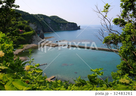 美国漁港裏側の入り江・積丹町 32483261