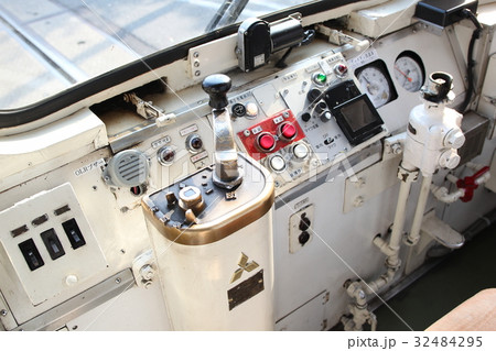 阪堺電軌モ501形運転台 阪堺電軌モ501形運転台 32484295