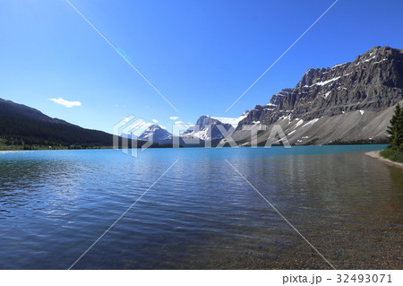 カナディアンロッキー ボウ湖の風景 カナディアンロッキー ボウ湖の風景 32493071