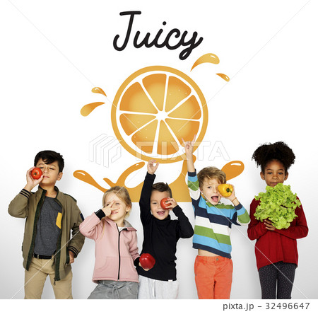 Children with illustration of nutritious juicy orange 32496647