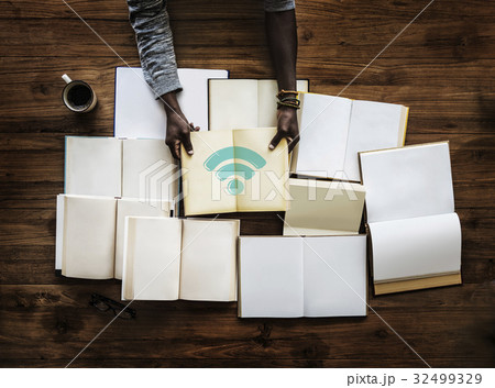Illustration of internet wifi connection networking technology Illustration of internet wifi connection networking technology 32499329
