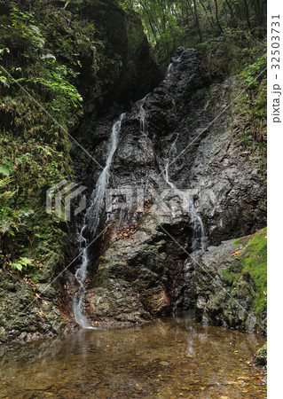 五常の滝　日高市 32503731