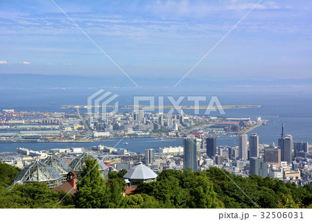 布引から神戸市を望む　ポートアイランド 32506031