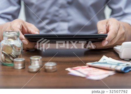 Online banking and internet banking for finance 32507792