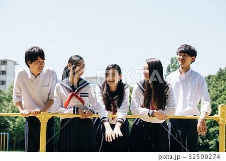 高校生たち 32509274
