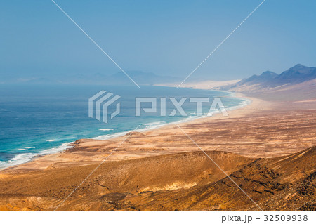View of Cofete beach in Fuerteventura Island 32509938