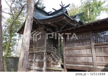 信州　安曇野　熊倉の春日神社　本殿俯瞰横　本殿は安曇野の名匠　立川豊八の建造 32511688