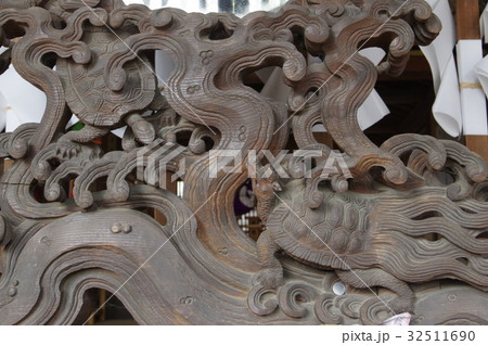 信州　安曇野　熊倉の春日神社　拝殿の彫刻（推定：立川豊八作）　本殿は安曇野の名匠　立川豊八の建造 32511690