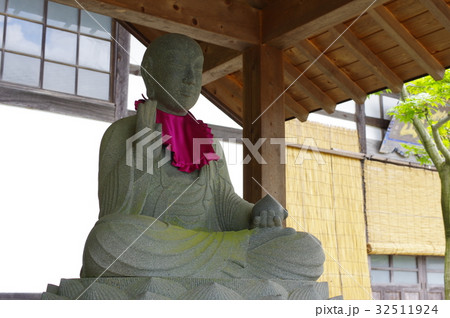 信州の文化財　名工　守屋貞治の石仏　延命地蔵大菩薩　本体俯瞰横（箕輪町長松寺） 32511924