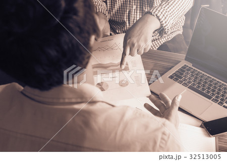 Businessmen Arguing or conflict about document 32513005