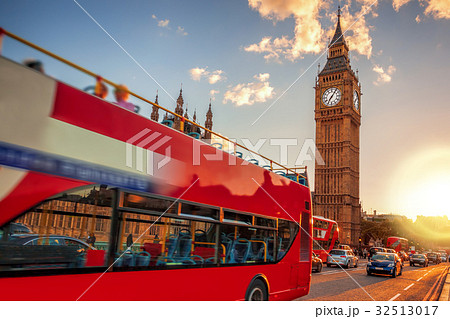 Big Ben with double decker in London, England, UK 32513017