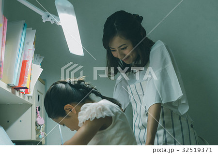 housewife 32519371