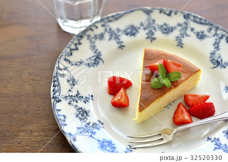 チーズケーキ(ニューヨークチーズケーキ)／NY cheese cake 32520330