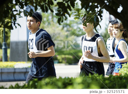 マラソン大会 マラソン大会 32525571