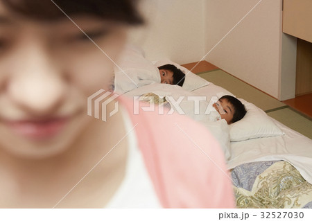 林間学校　先生の見回り 32527030