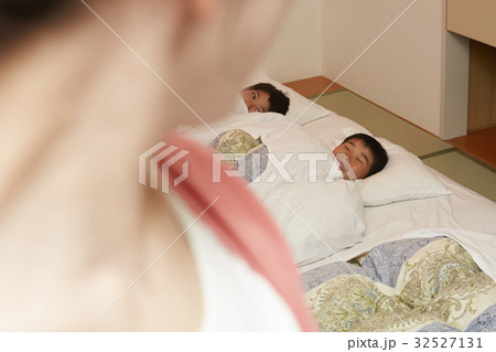 林間学校　先生の見回り 32527131