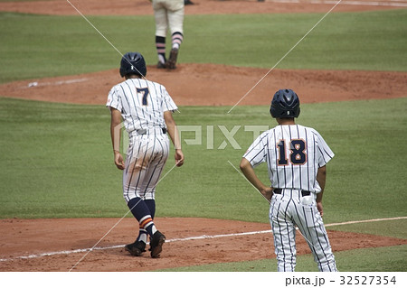 高校野球 ランナーコーチ 高校野球 ランナーコーチ 32527354