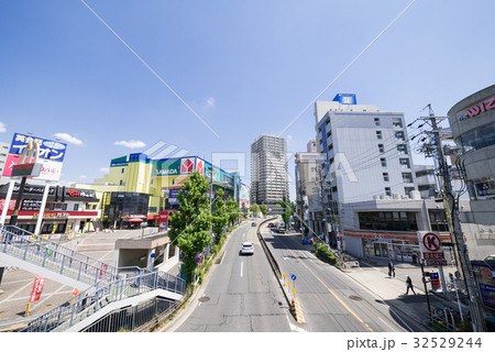 名古屋市千種区　星ヶ丘交差点 32529244