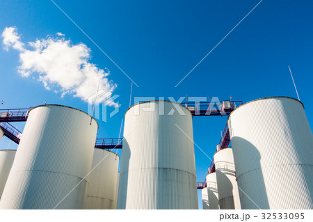 Industrial storage of a liquid materials Industrial storage of a liquid materials 32533095