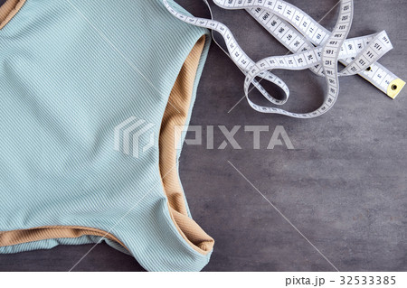 Woman fashion bikini body flatlay Woman fashion bikini body flatlay 32533385