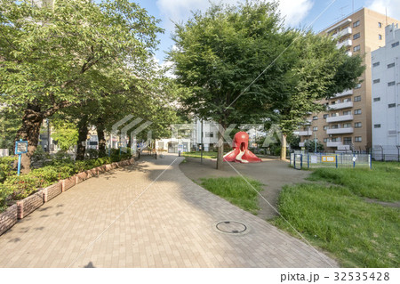 東京都渋谷区、恵比寿東公園 32535428